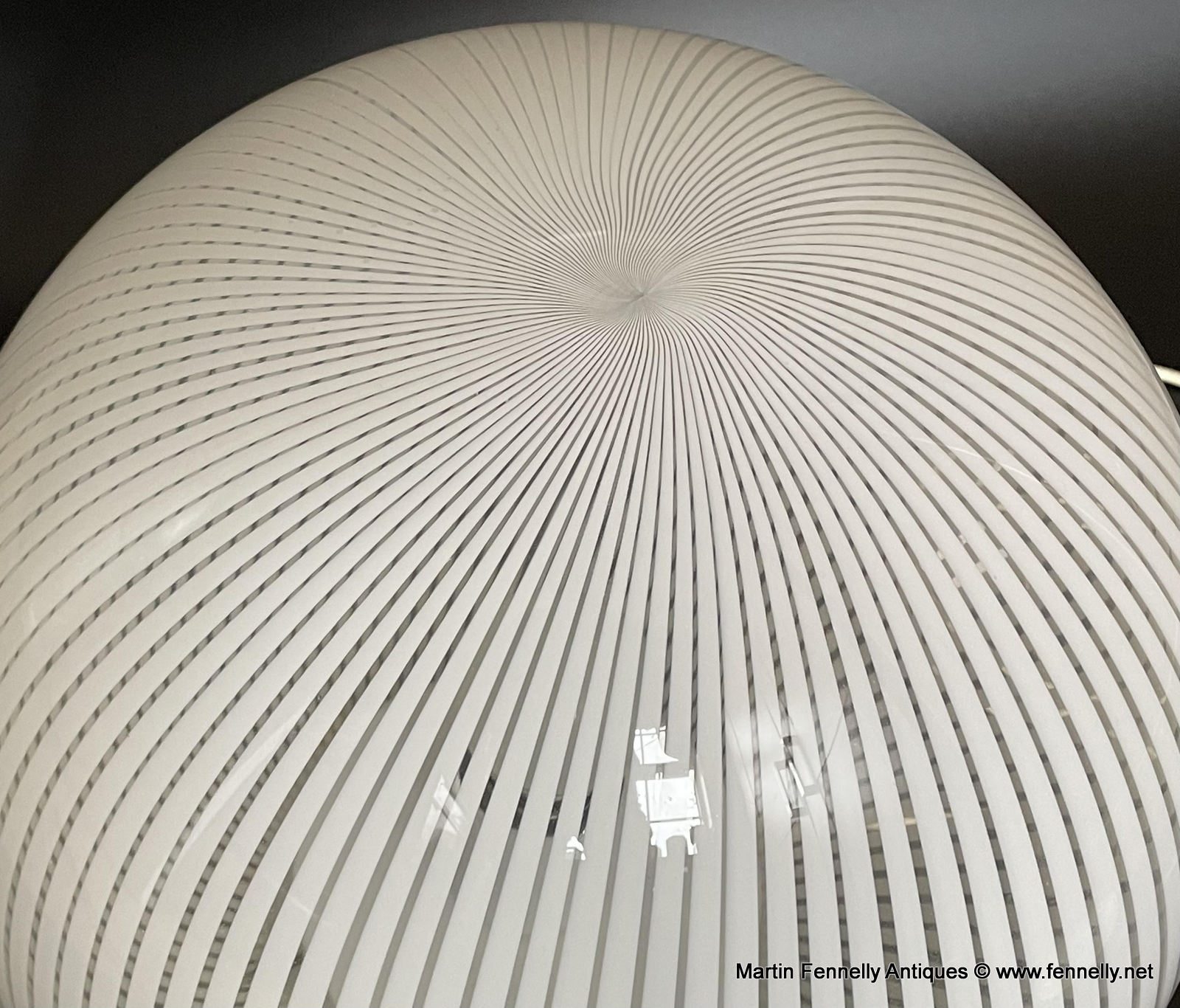 M141 Pair Of 1960's Spiral design Italian Globe Table Lamps - Image 4