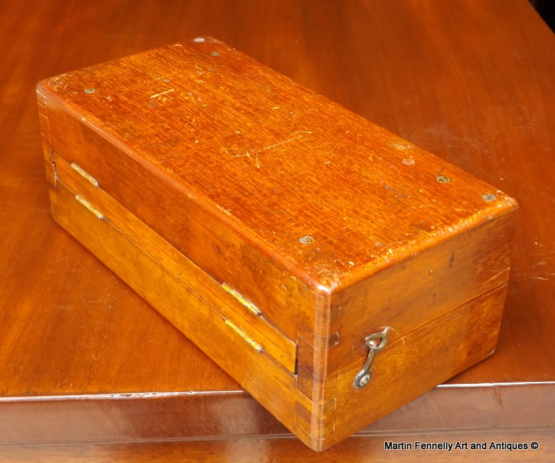 071 Sold Victorian folding cased Mahogany travelling Chess Set Circa 1890 - Image 4