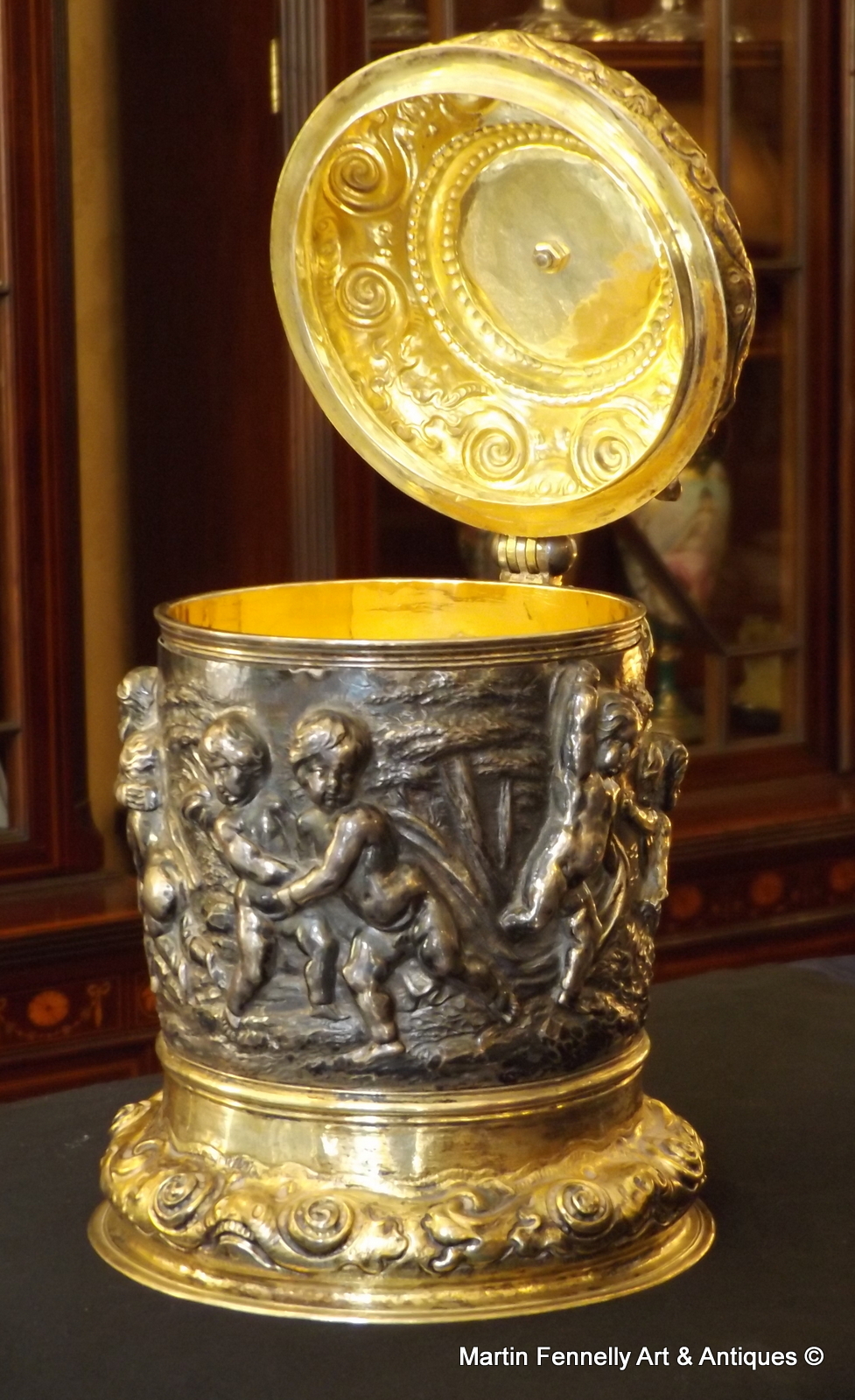 517 Sold German Parcel Gilt Solid Silver Tankard - 1646 - Hermann Labrecht - Image 2