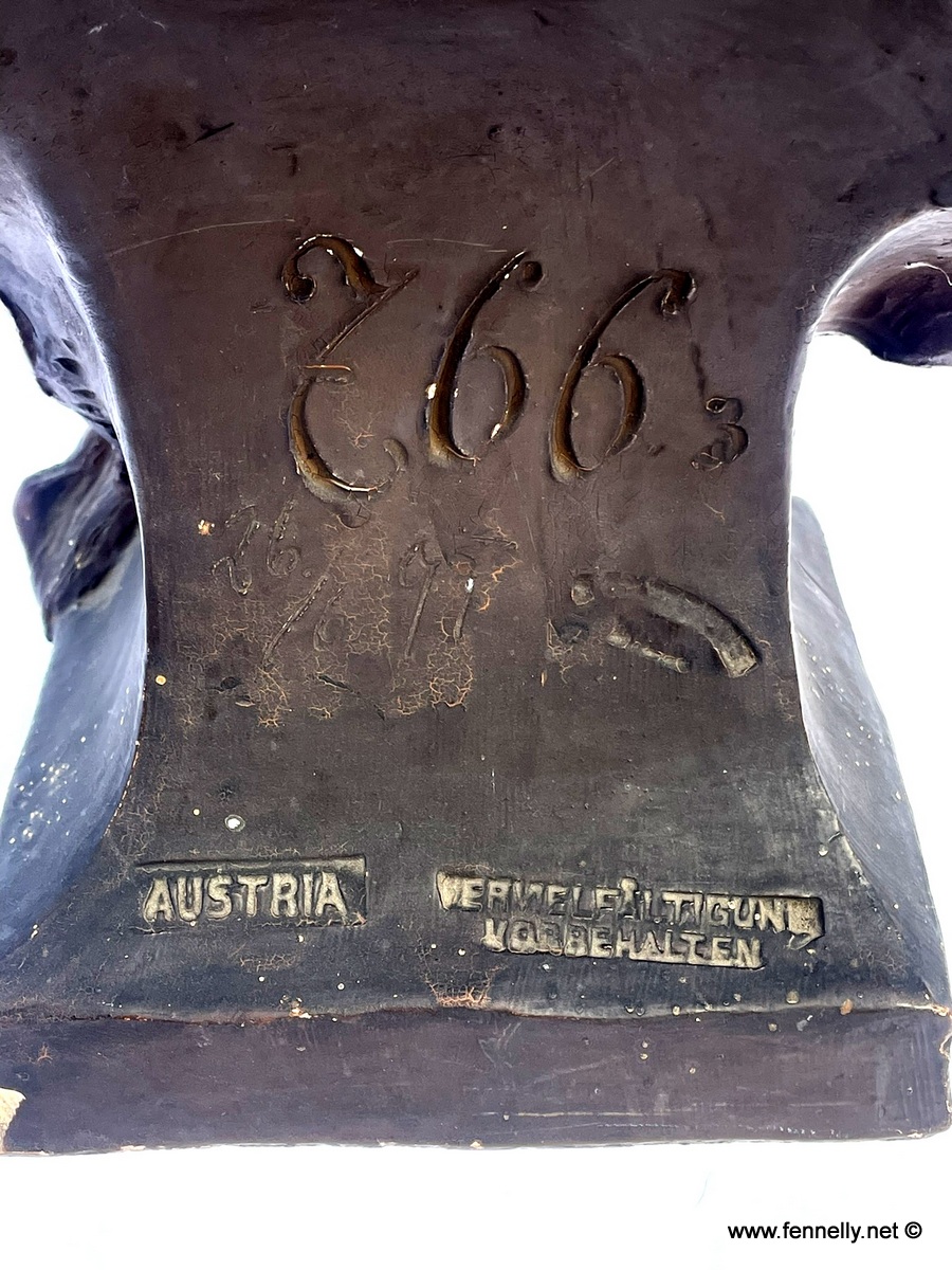 519 Sold Male Nubian Ceramic Bust - Frederick Goldscheider - 19th Century - Image 5