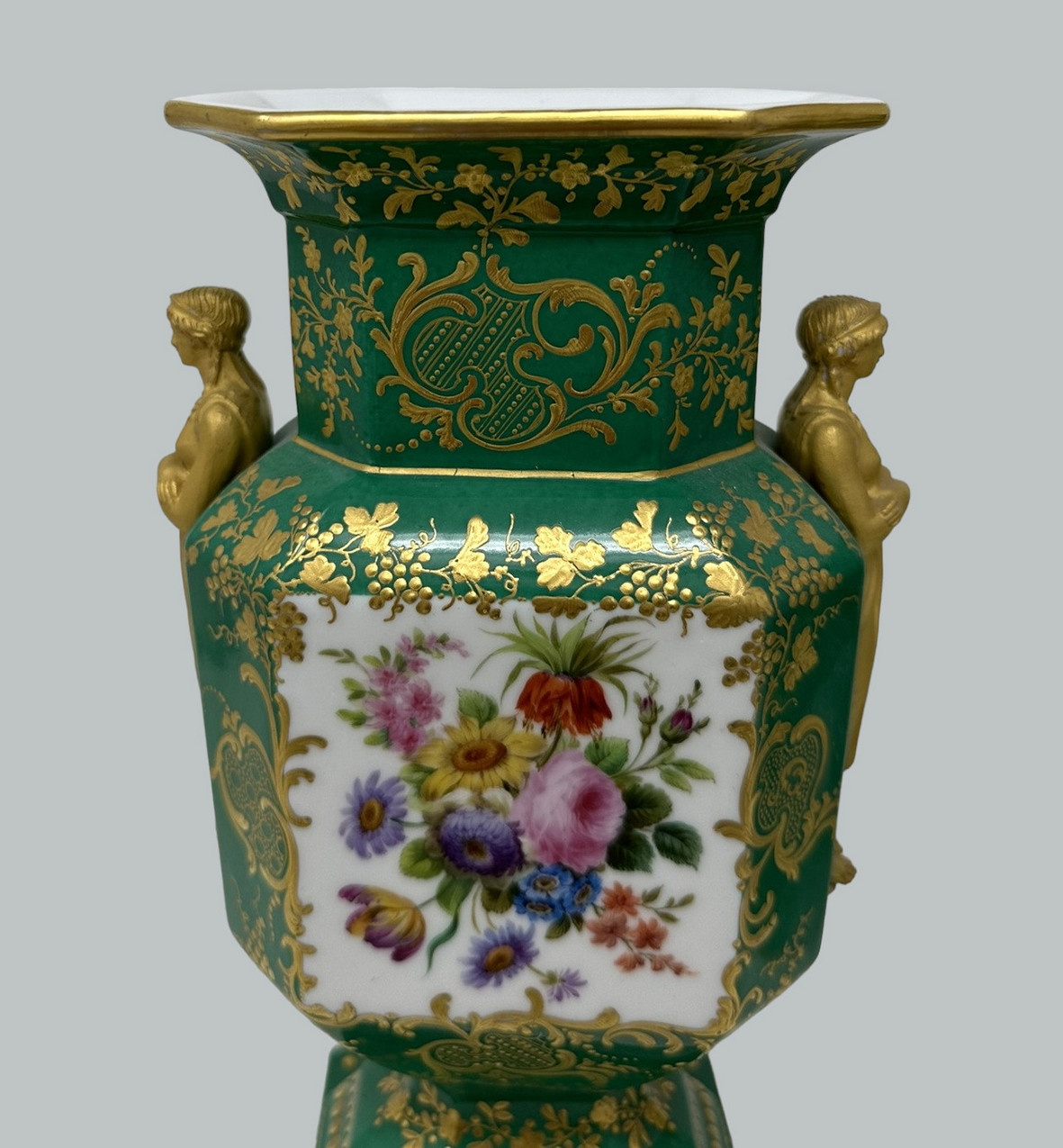 611 Sold Antique Pair French Sèvres Porcelain Gilt Mounted Urns Vases Centerpieces 1830 - Image 4