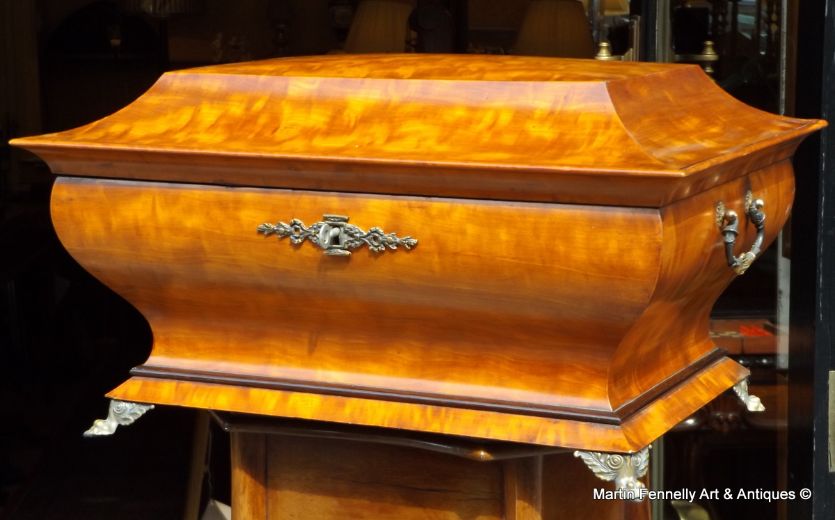 161 Sold Large French Casket in Light Mahogany - Circa 1890