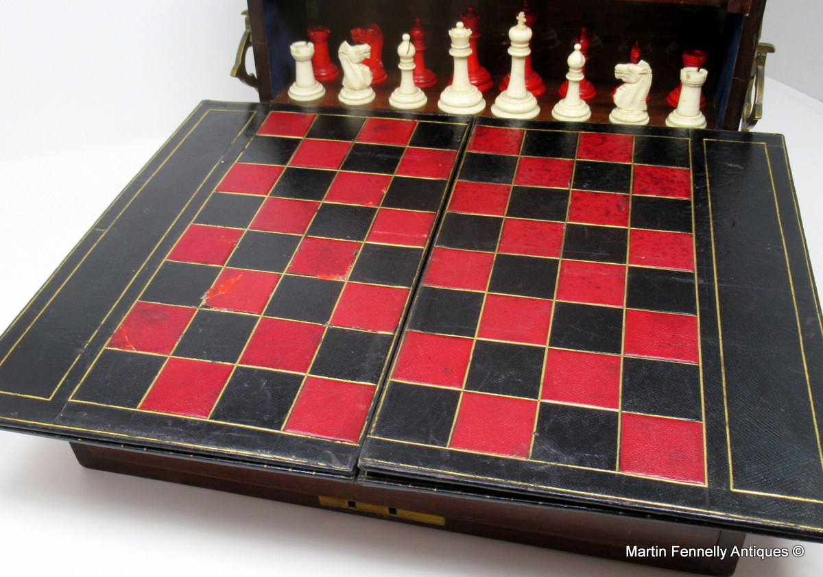 434 Sold Stunning Late Victorian Games Compendium - Mahogany - Circa 1900 - Image 8
