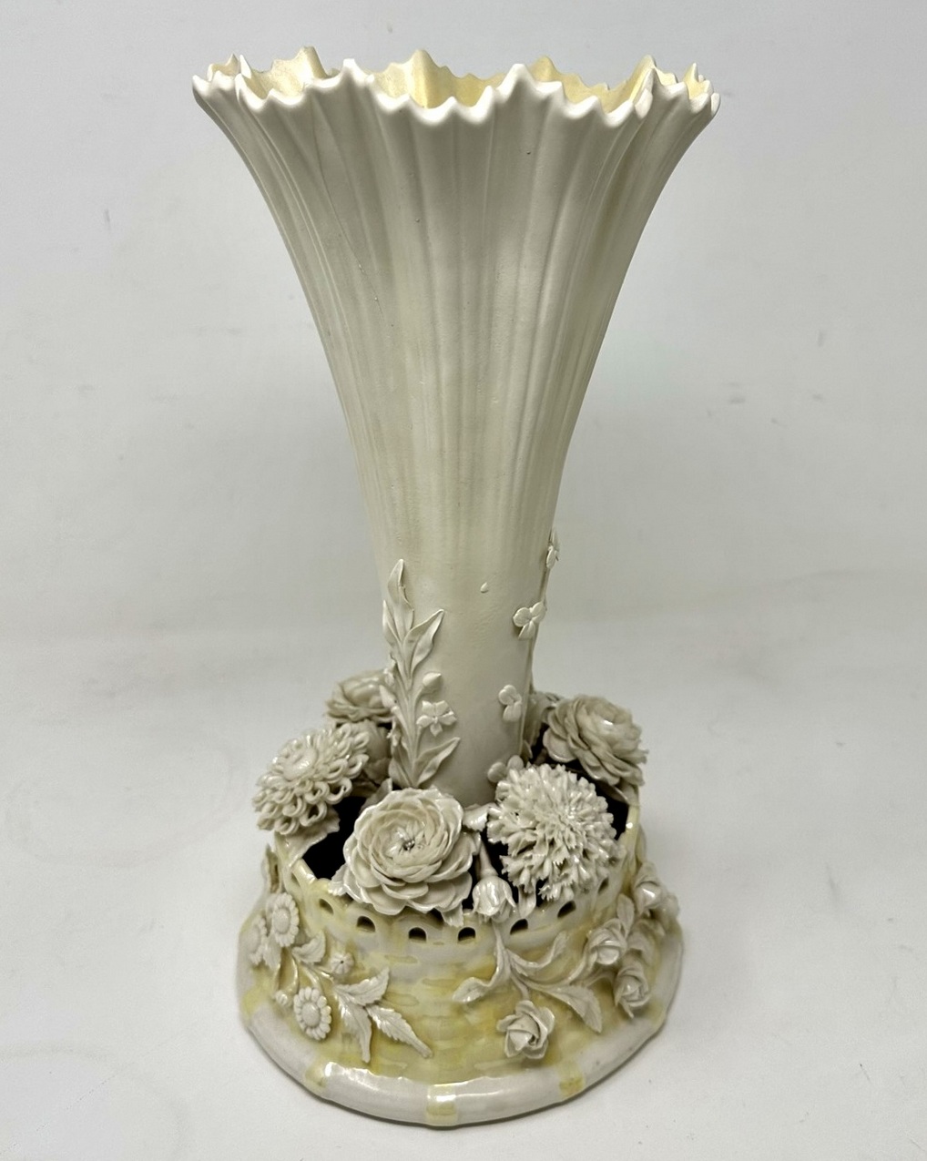 582 Sold Belleek Porcelain Pleated and Flared Trumpet formed Centerpiece Black Mark - Image 2