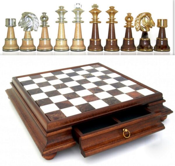 559 Italian Chess Board and Hand Made Pieces - Excellent Quality Staunton