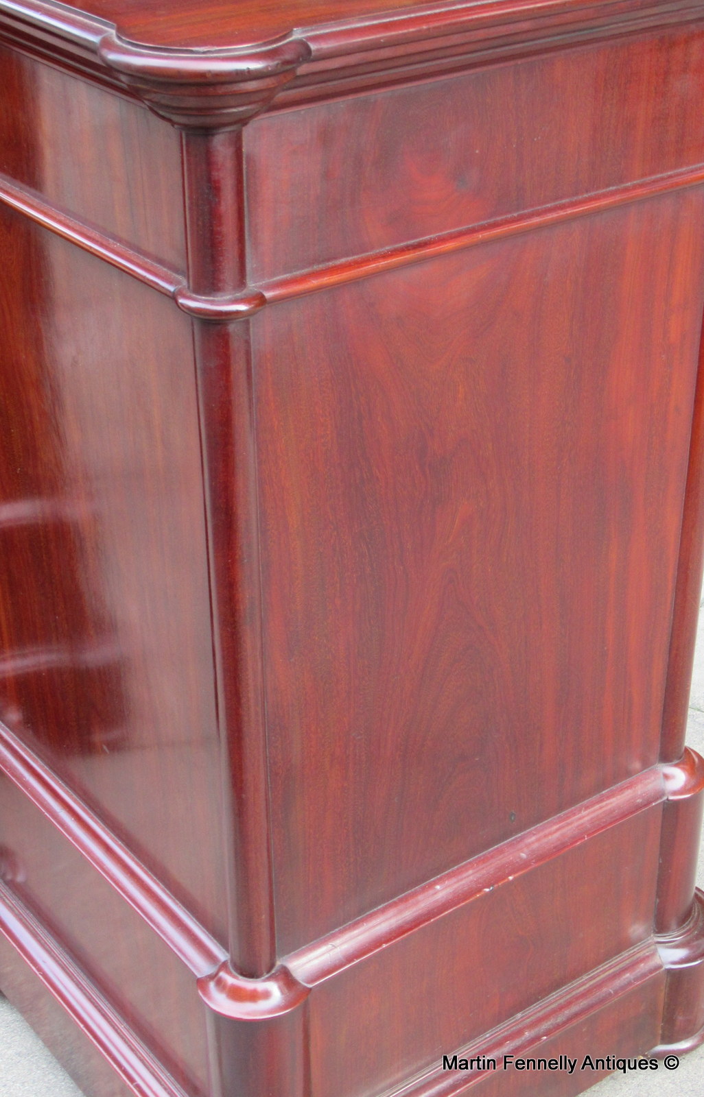 951 Sold Superb Pair of French Mahogany Side Cabinets - Circa 1900 - Image 4