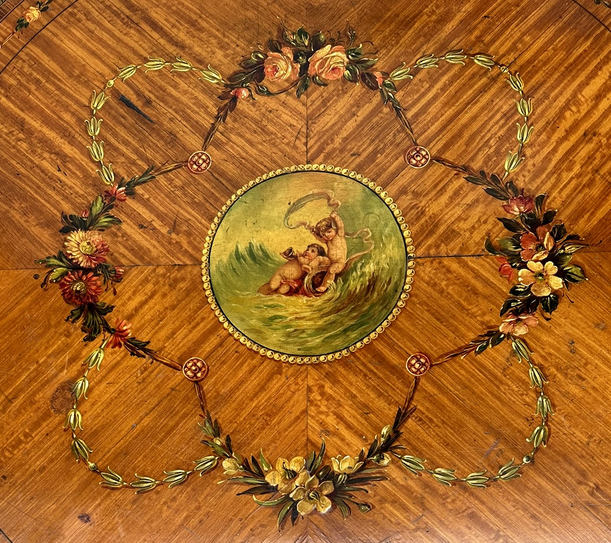 905 Antique Irish Painted Satinwood Edwardian Circular Occasional Table James Hicks - Image 2