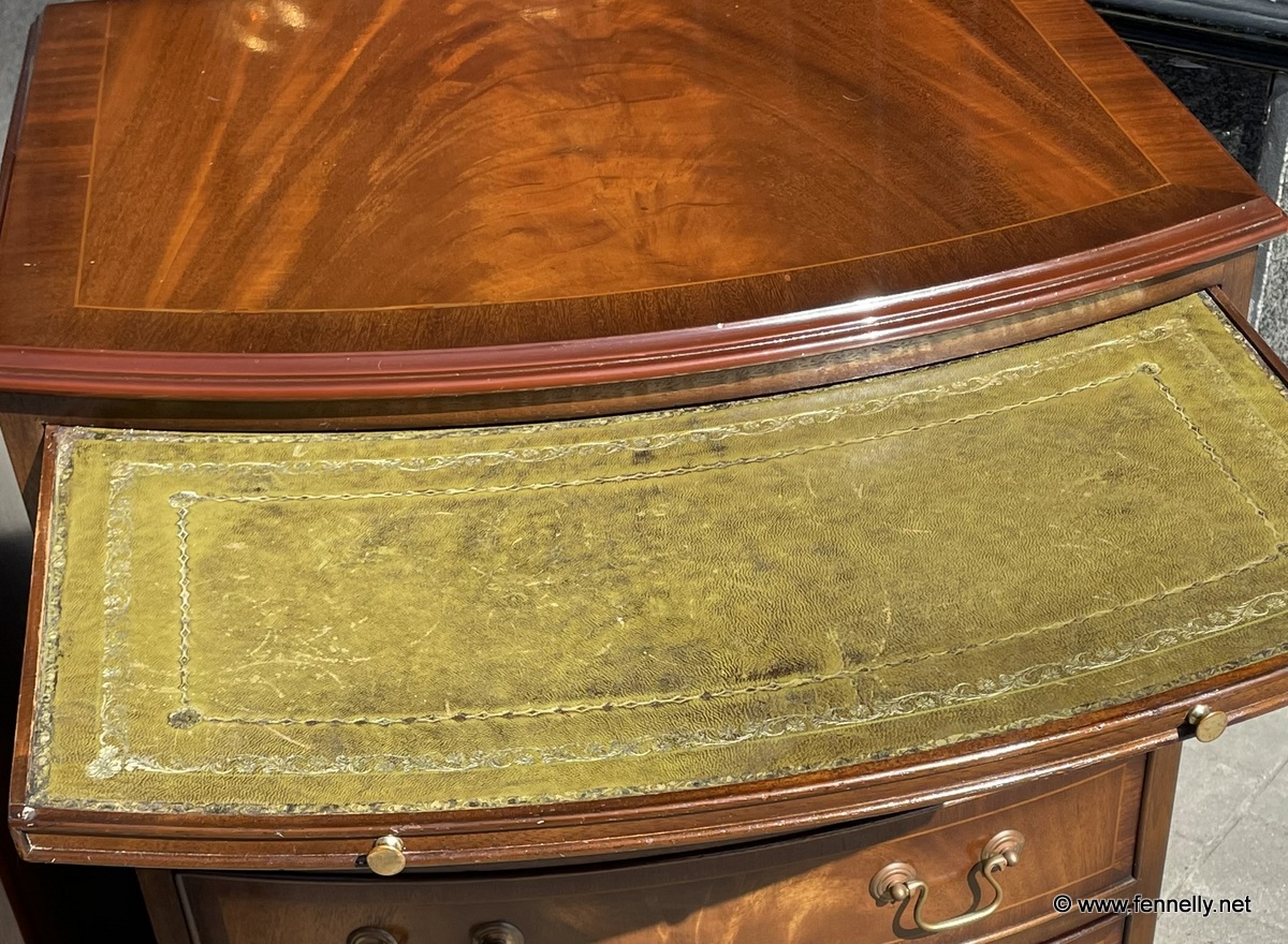 047 Pair of Flame Mahogany - Chest of Drawers - Brass Handles - Image 4