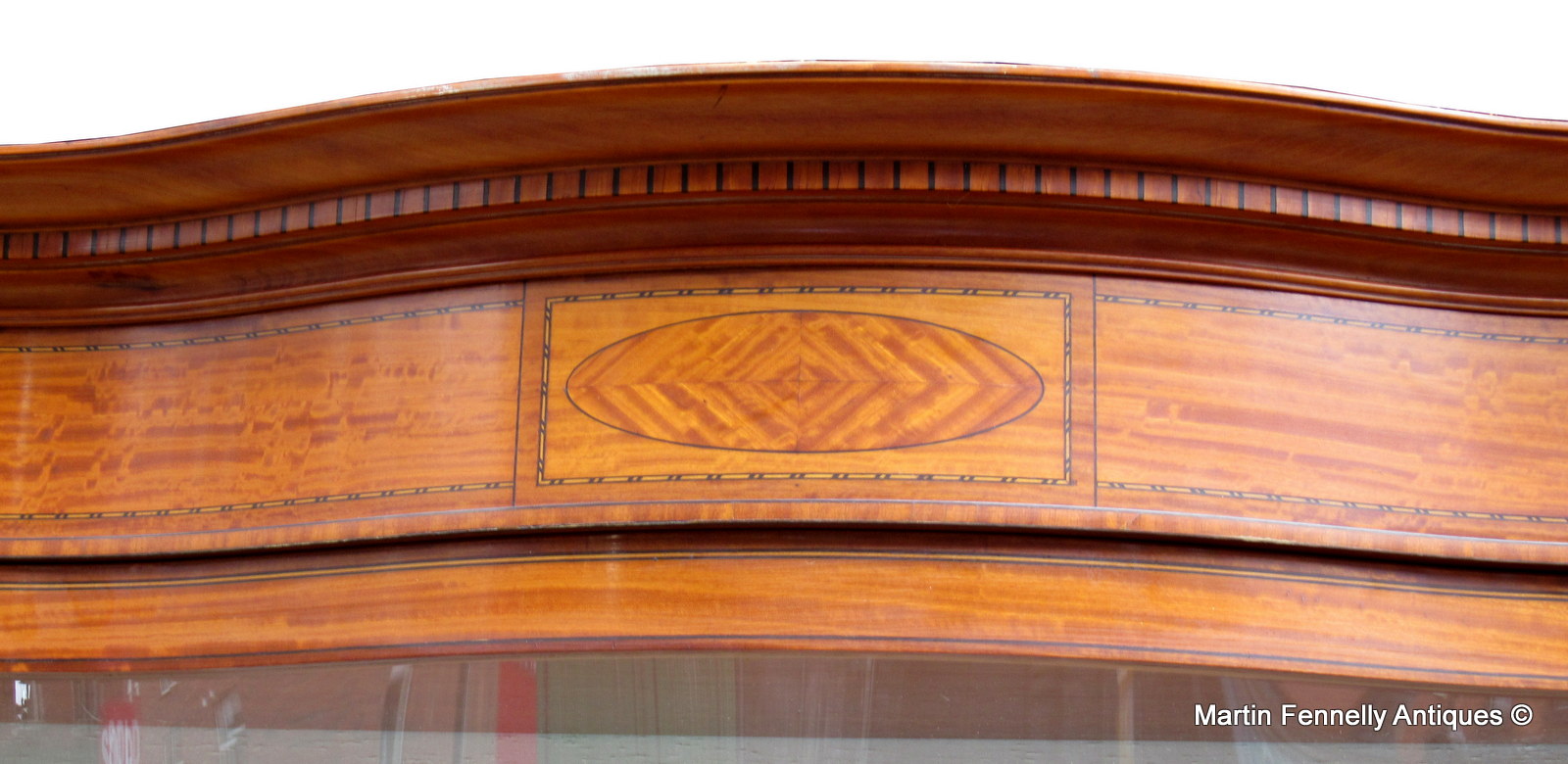 072 Sold Superb Edwardian Satinwood Display Case - Circa 1900 - Image 4