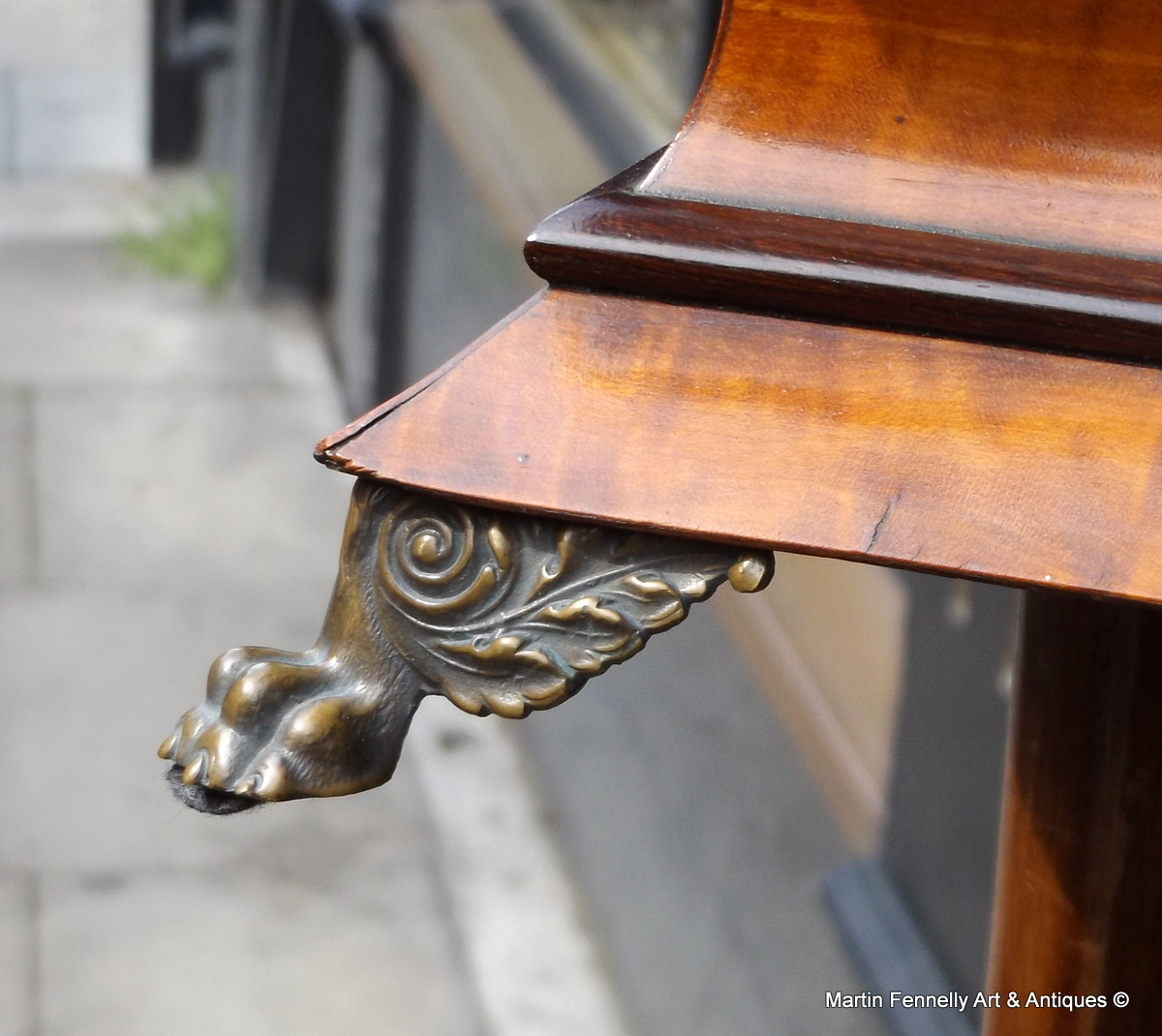 161 Sold Large French Casket in Light Mahogany - Circa 1890 - Image 4
