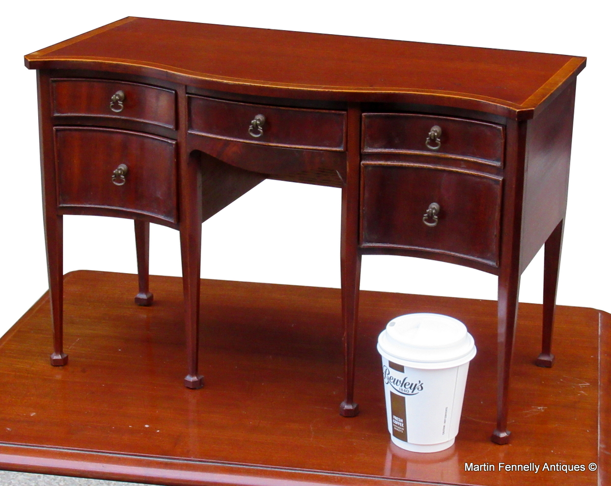 164 Sold Rare Apprentice Piece - Mahogany Serpentine Sideboard - Miniature - Circa 1900 - Image 2