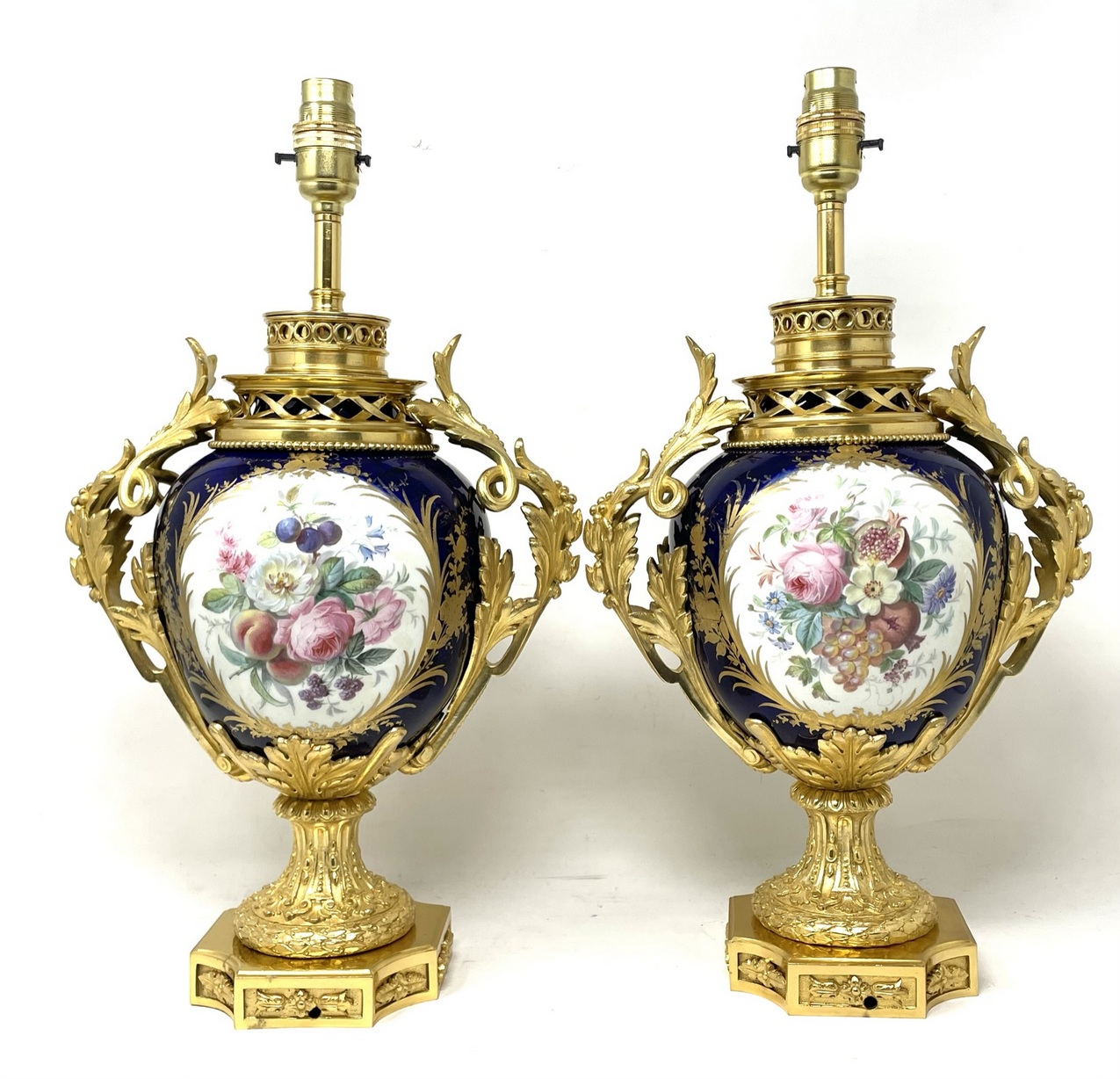 666 Sold Pair Antique French Sèvres Porcelain Ormolu Gilt Bronze Dore Table Urn Lamps - Image 2