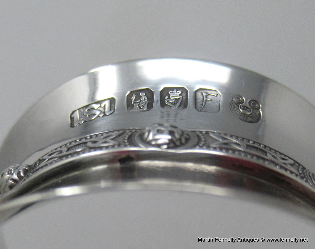 562 Sold Antique Pair French Sevres Hand Painted Celeste Blue Circular Cabinet Plates late 19thCt - Image 7