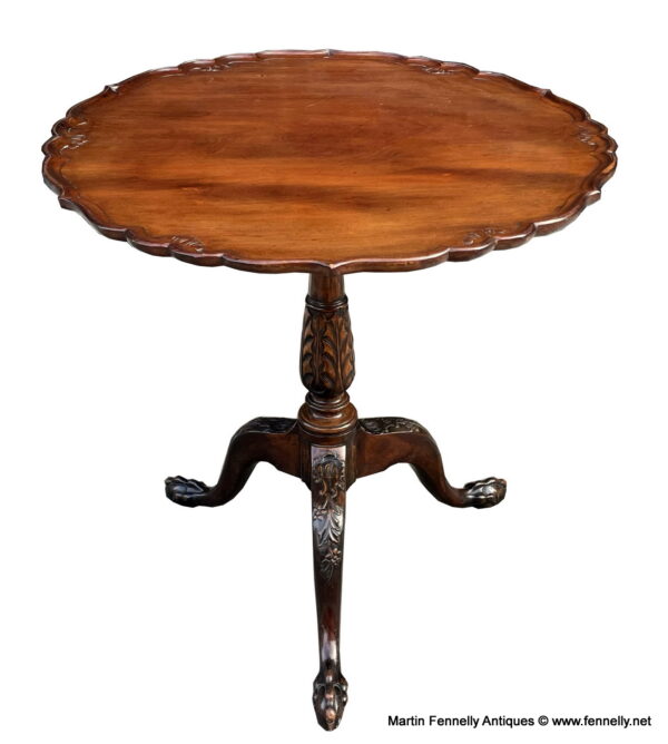 463 Edwardian Circa 1900 - Pie Crust Tilt Top Mahogany Table