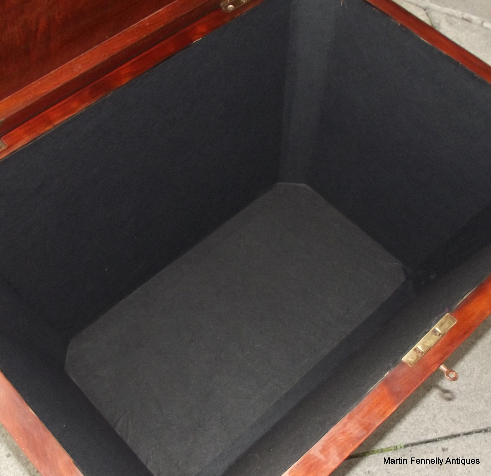 280 Regency Mahogany Wine Cellarette - Circa 1825 - Image 3