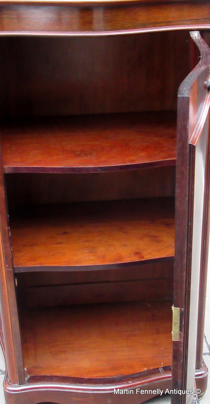 577 Pair of French Rosewood Side Cabinets - Good Condition - Image 6