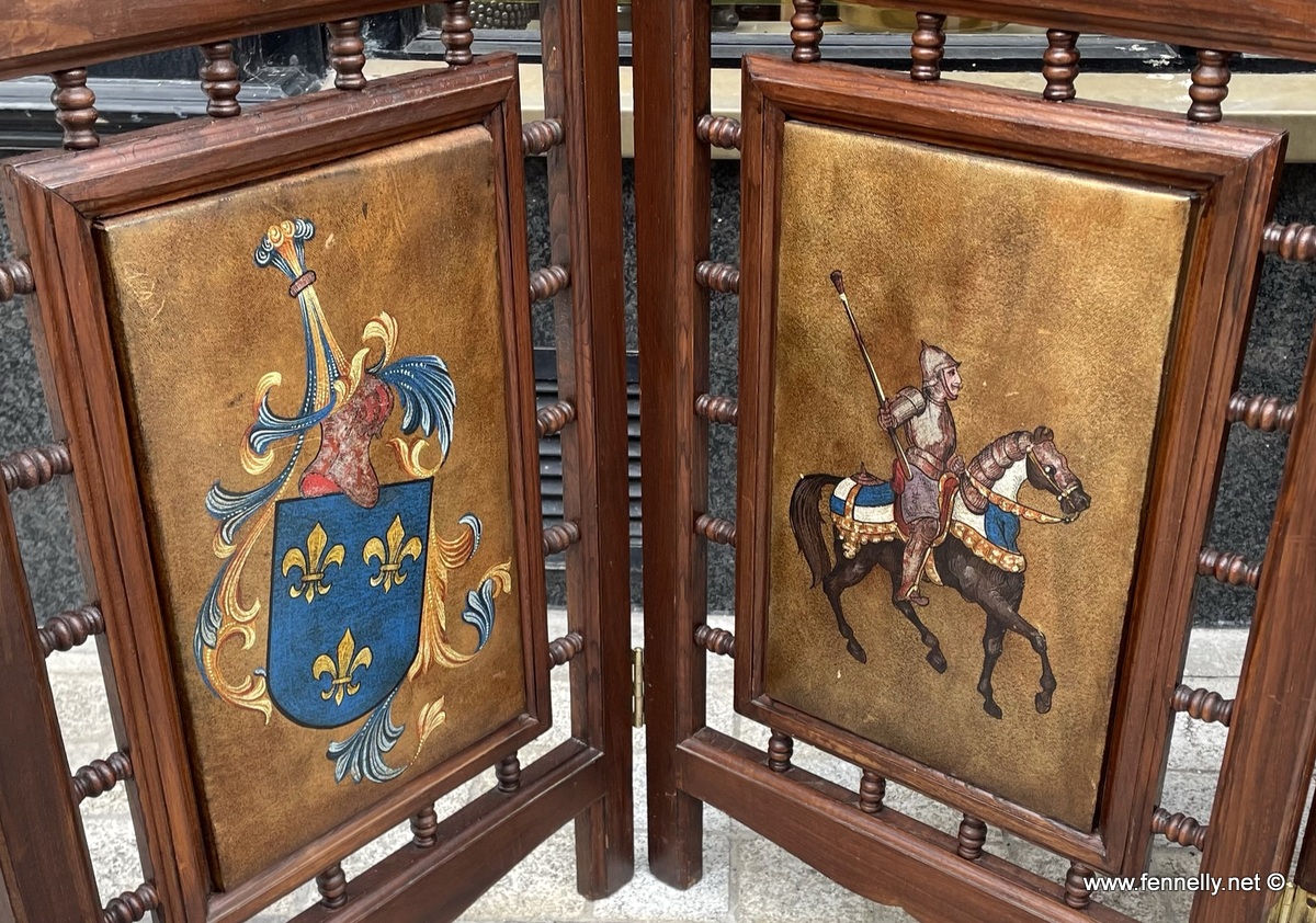 955 Stunning Room Divider - Harrods - Medieval Theme - Image 6