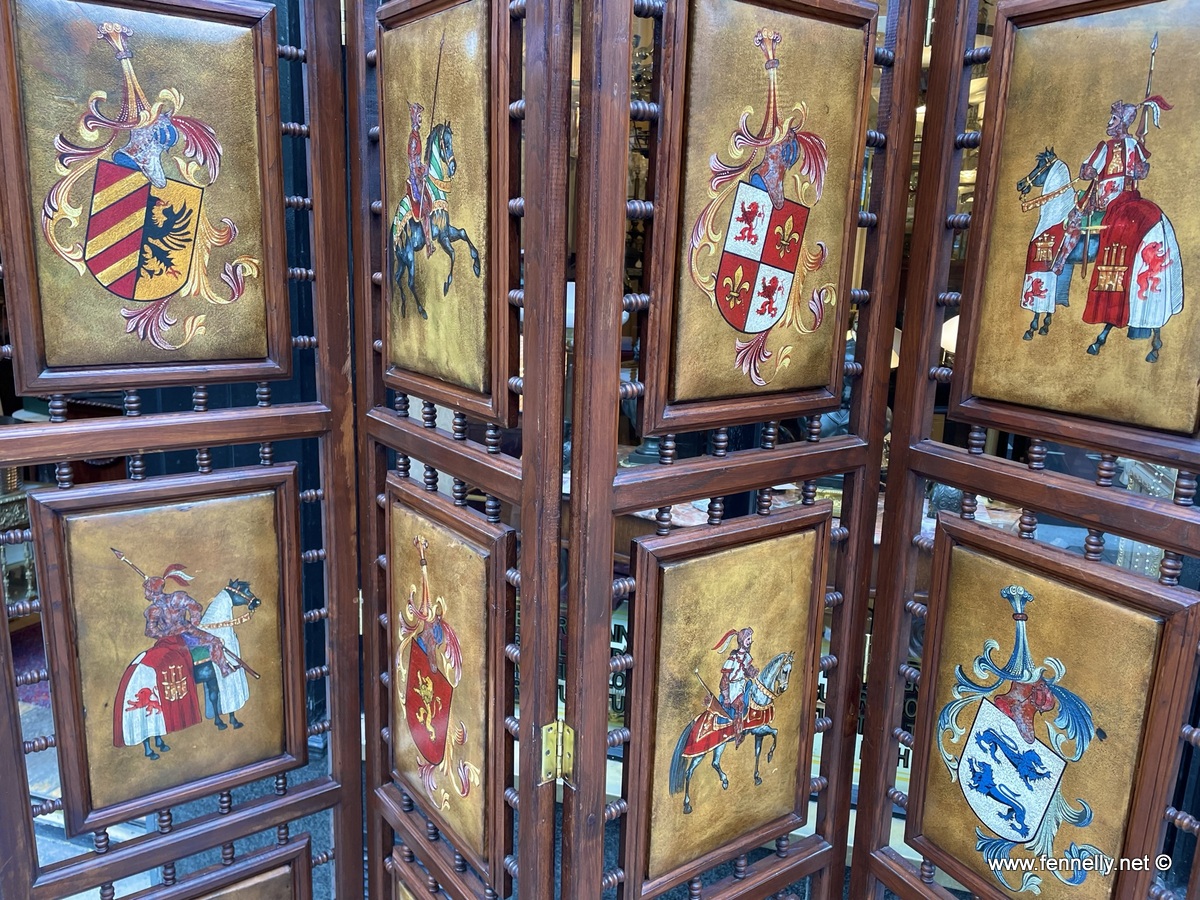 955 Stunning Room Divider - Harrods - Medieval Theme - Image 4