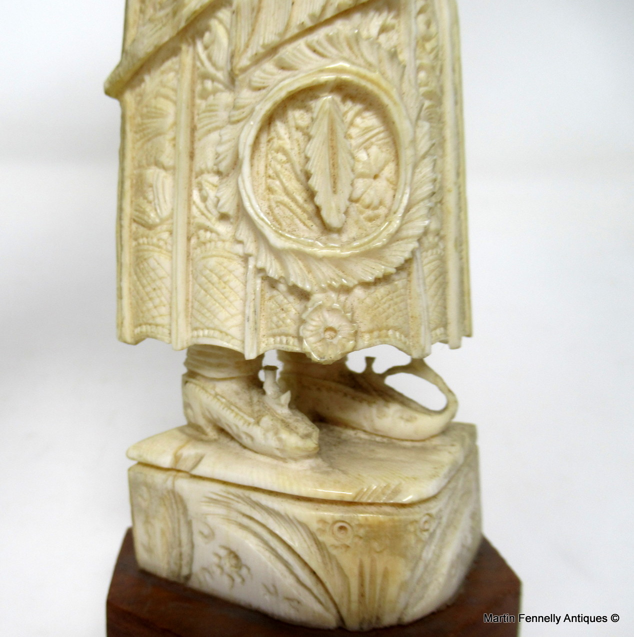 437 Antique Carved Bone Figure of Chinese Dignitary Male 19th Century - Image 7