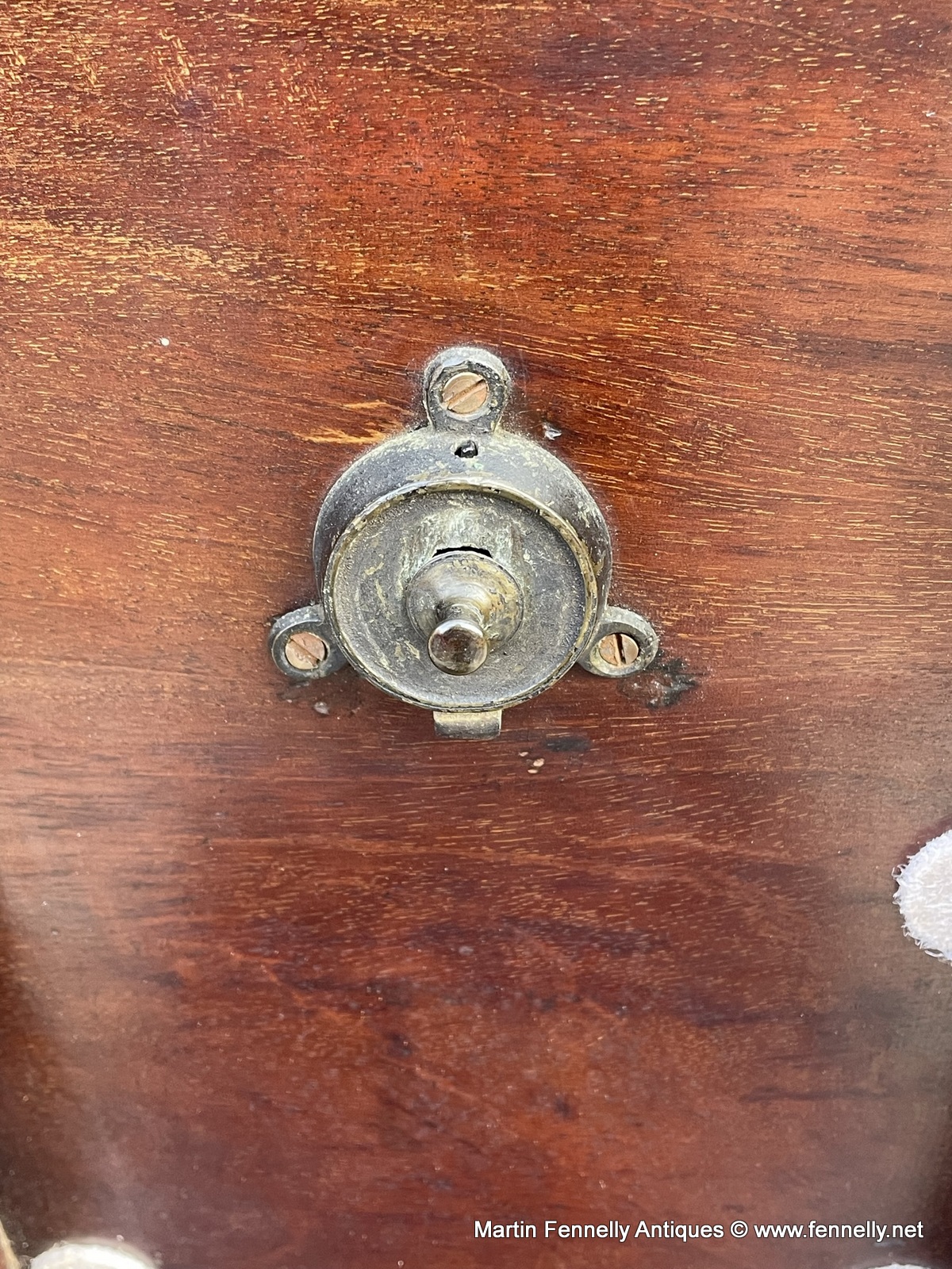 463 Edwardian Circa 1900 - Pie Crust Tilt Top Mahogany Table - Image 3