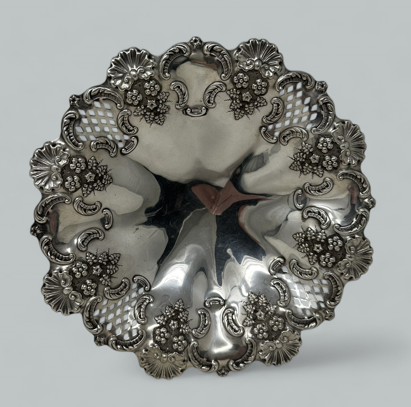 935 Sold Antique Victorian English Silver Plated Tazza Compot Centerpiece Elkington and Co