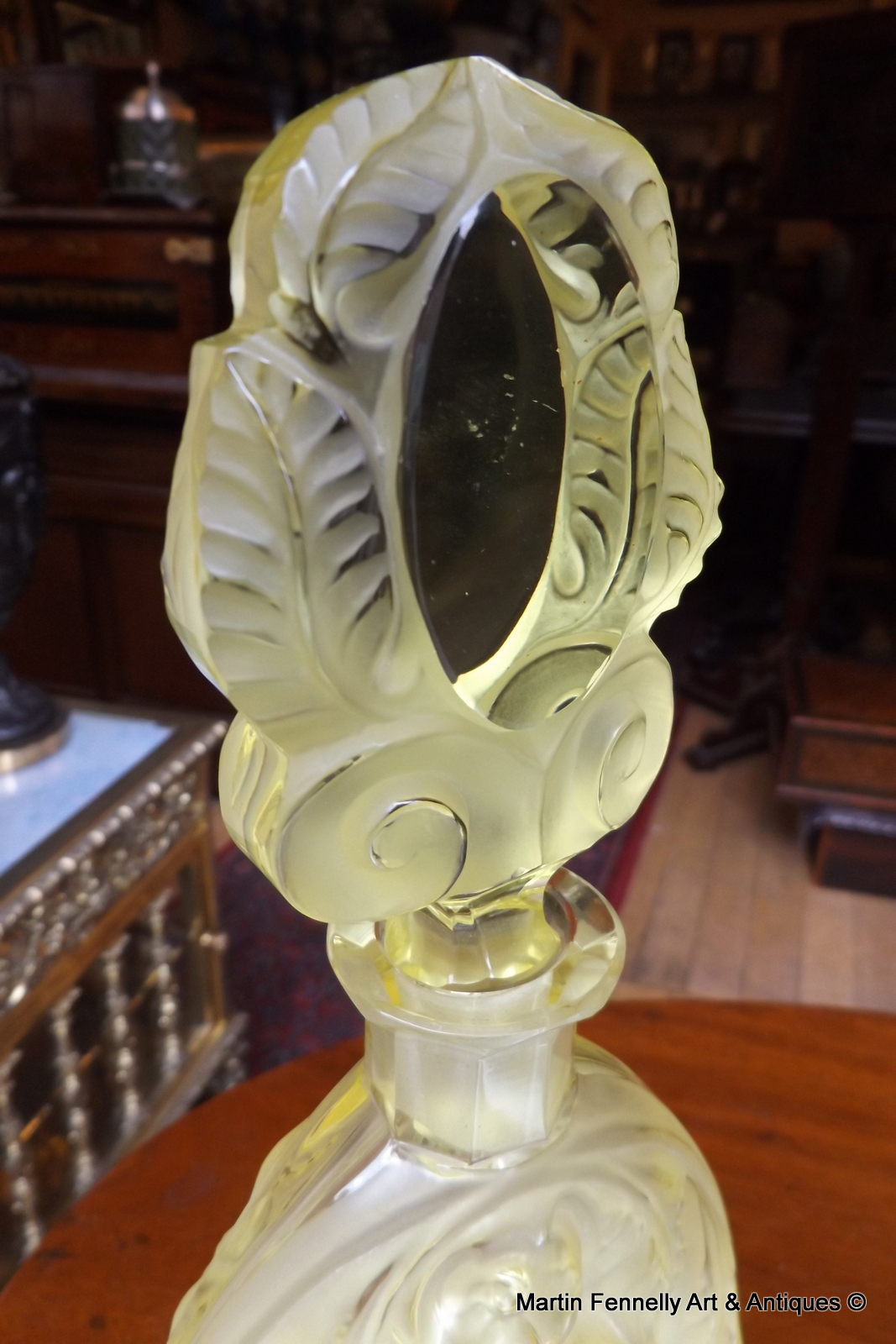 580 Sold Art Deco Decanter Set - Circa 1930 - Vaseline Crystal - Superb Design - Image 4