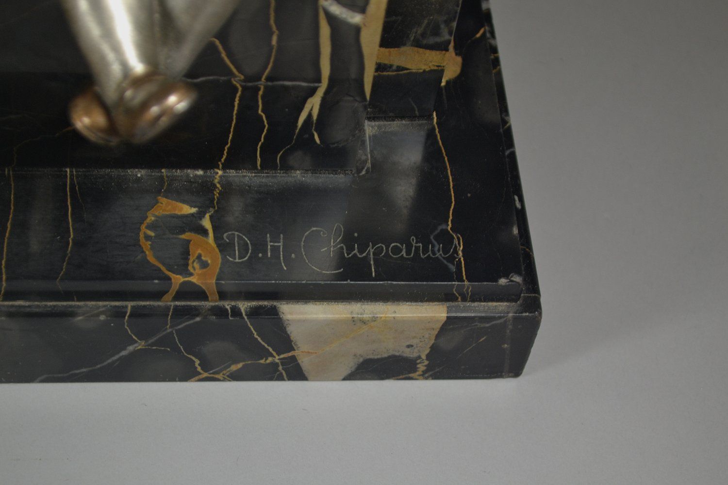 393 'Sitting Pretty' - Gold and Silver Plated Sculpture - Circa 1920 - DH Chiparus - Image 6