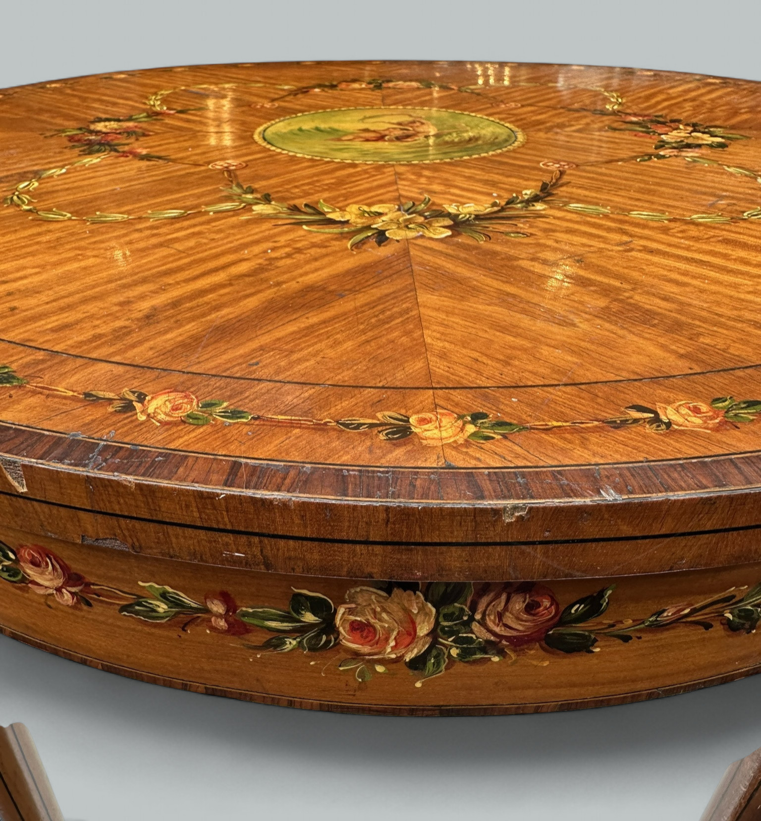 905 Antique Irish Painted Satinwood Edwardian Circular Occasional Table James Hicks - Image 3