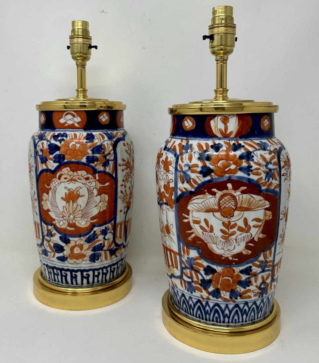 351 Sold Antique Pair Japanese Chinese Imari Porcelain Ormolu Table Lamps Blue Red Gilt - Image 2