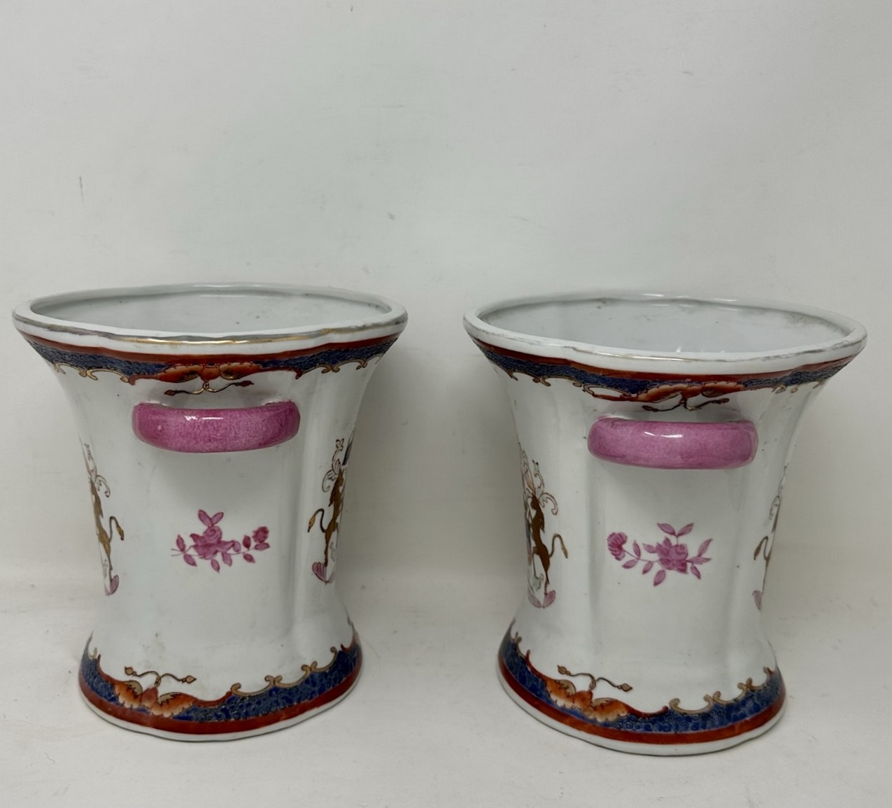 622 Sold Antique Pair Asian Chinese Export Republic Porcelain Armorial Crest Urns Vases - Image 3