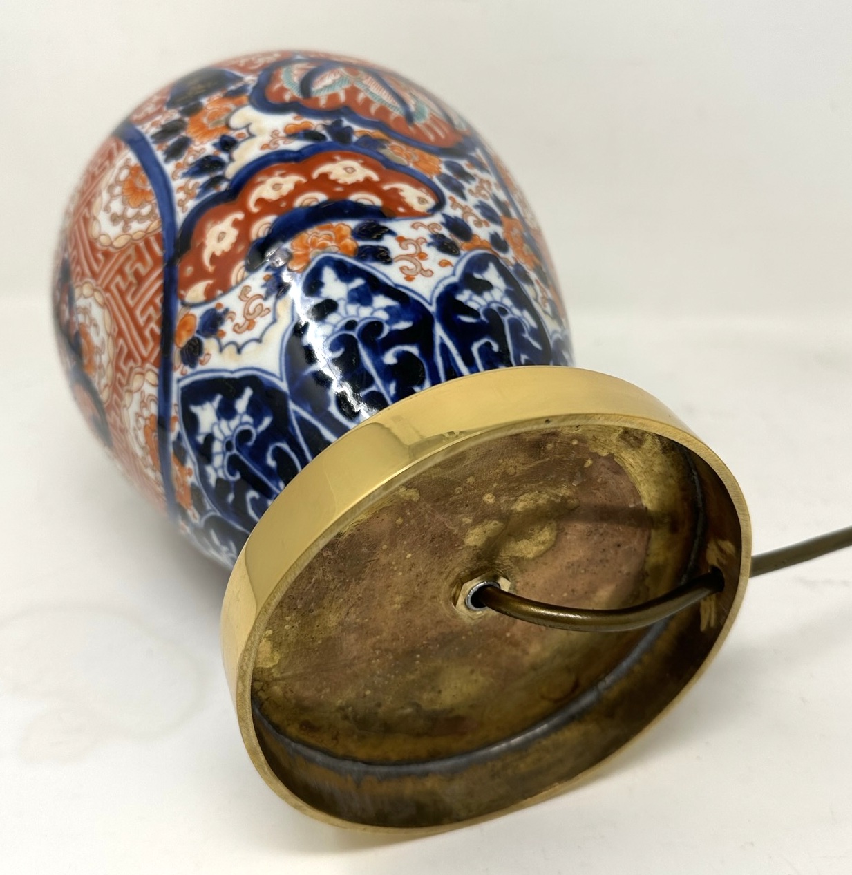 511 Sold Antique Pair Japanese Chinese Imari Porcelain Ormolu Table Lamps Blue Red Gilt - Image 5