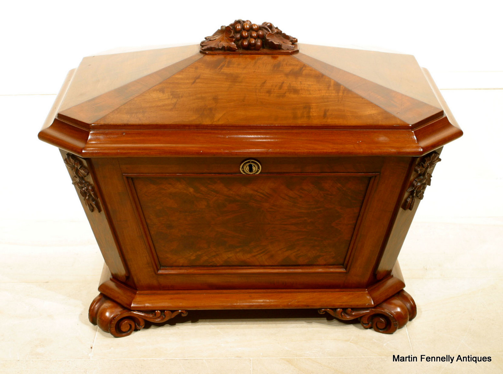 280 Regency Mahogany Wine Cellarette - Circa 1825