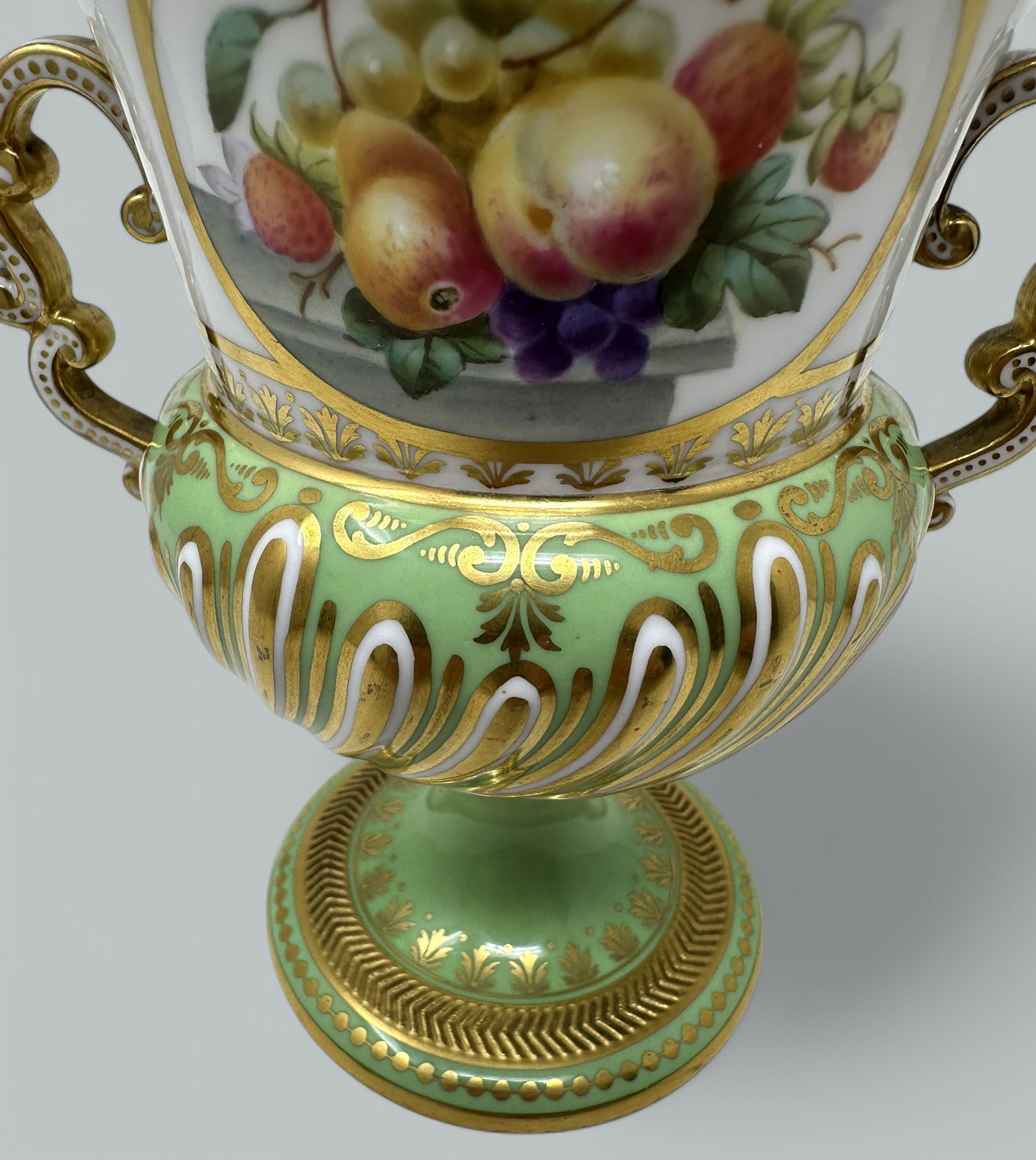 052 Sold Antique English Pair Frederick Adams Copeland Urns Vases Centerpieces Still Life - Image 7