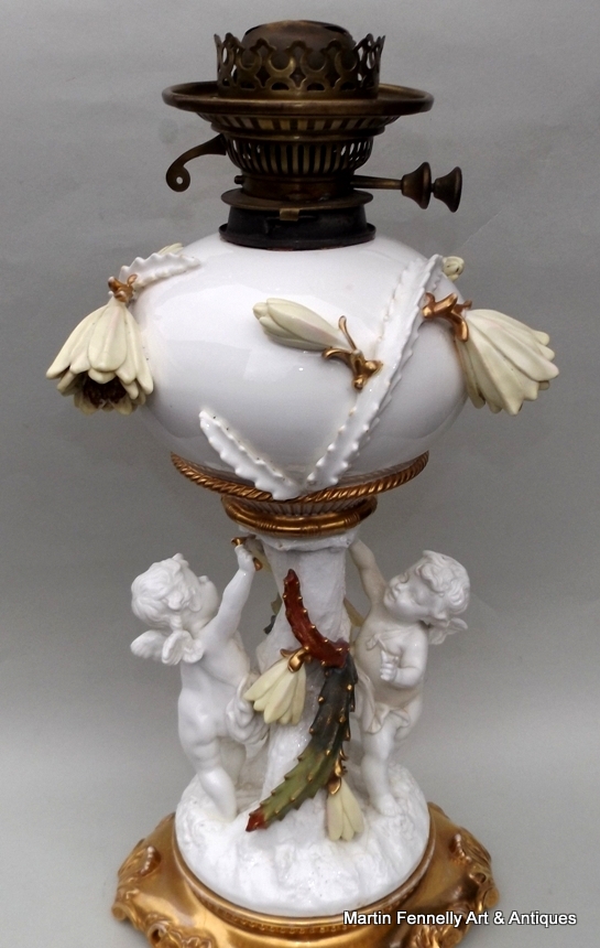 788 Sold Superb Moore Porcelain Oil Lamp 19thCt - Image 2