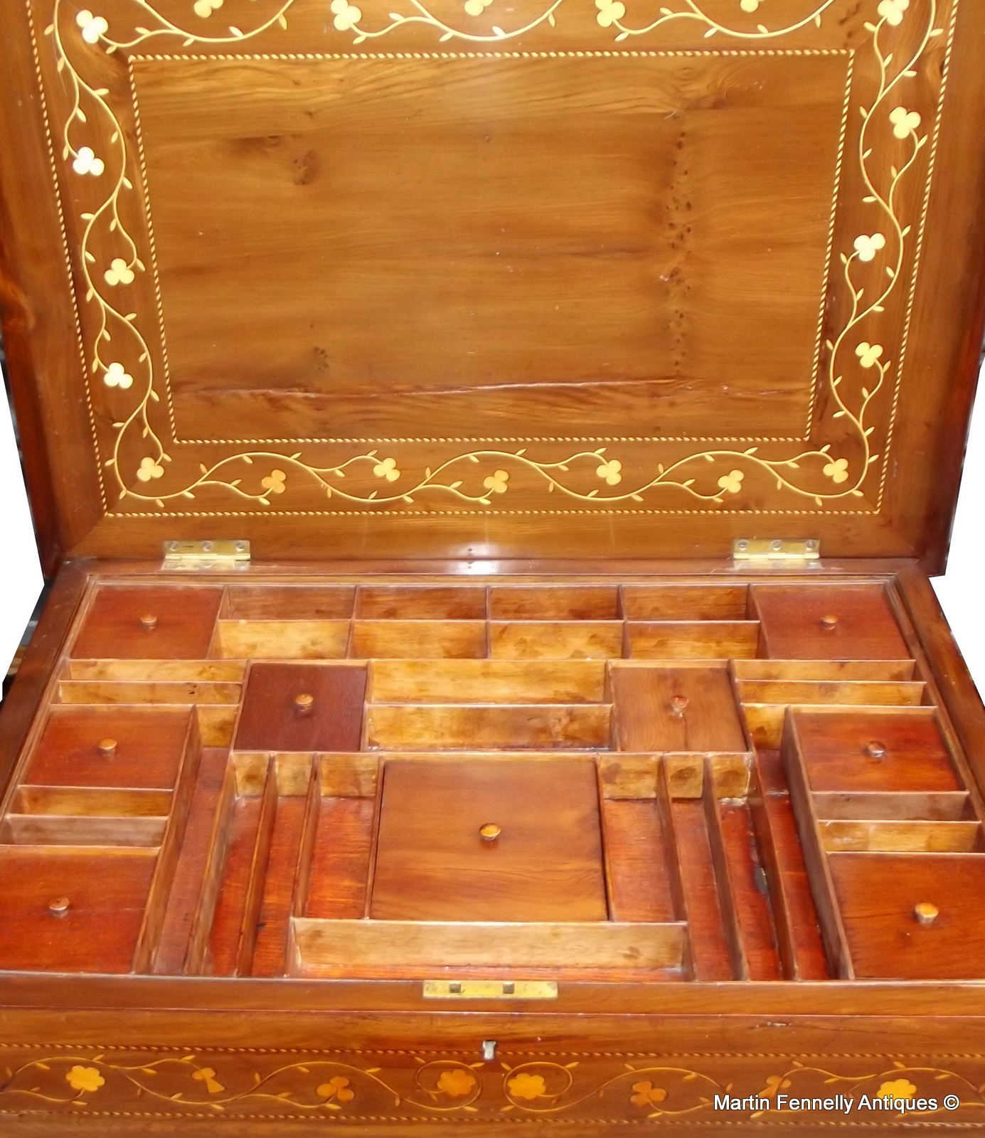 137 Sold Museum Quality Irish Killarney Antique Table Circa 1870 - Image 5