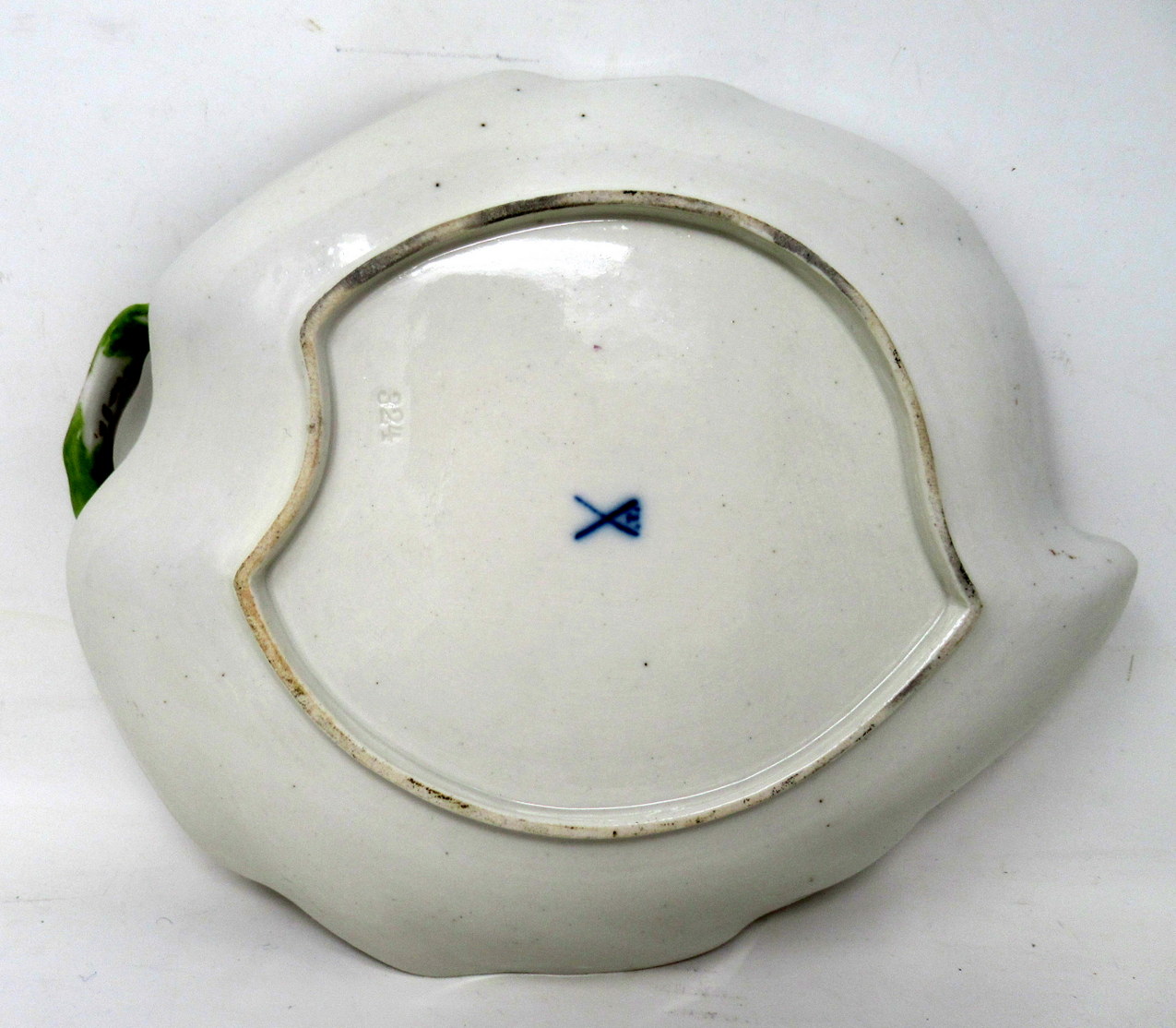 066 Antique Pair German Dresden Meissen Still Life Flowers Cabinet Leaf Form Plates - Image 6