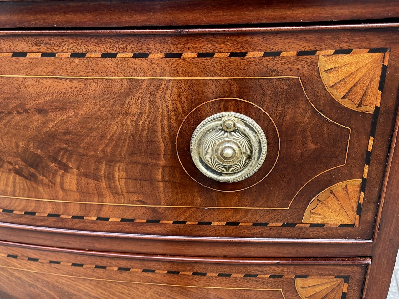 977 Sold Georgian Mahogany Satinwood Bow Front Chest Drawers Sheraton Period 18th Century - Image 4