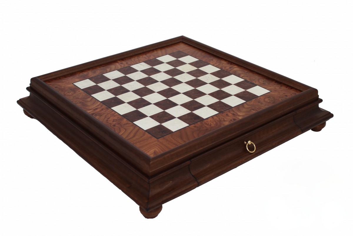 899 Sold Italian Chess Board and Hand Made Pieces - Excellent Quality - Image 2