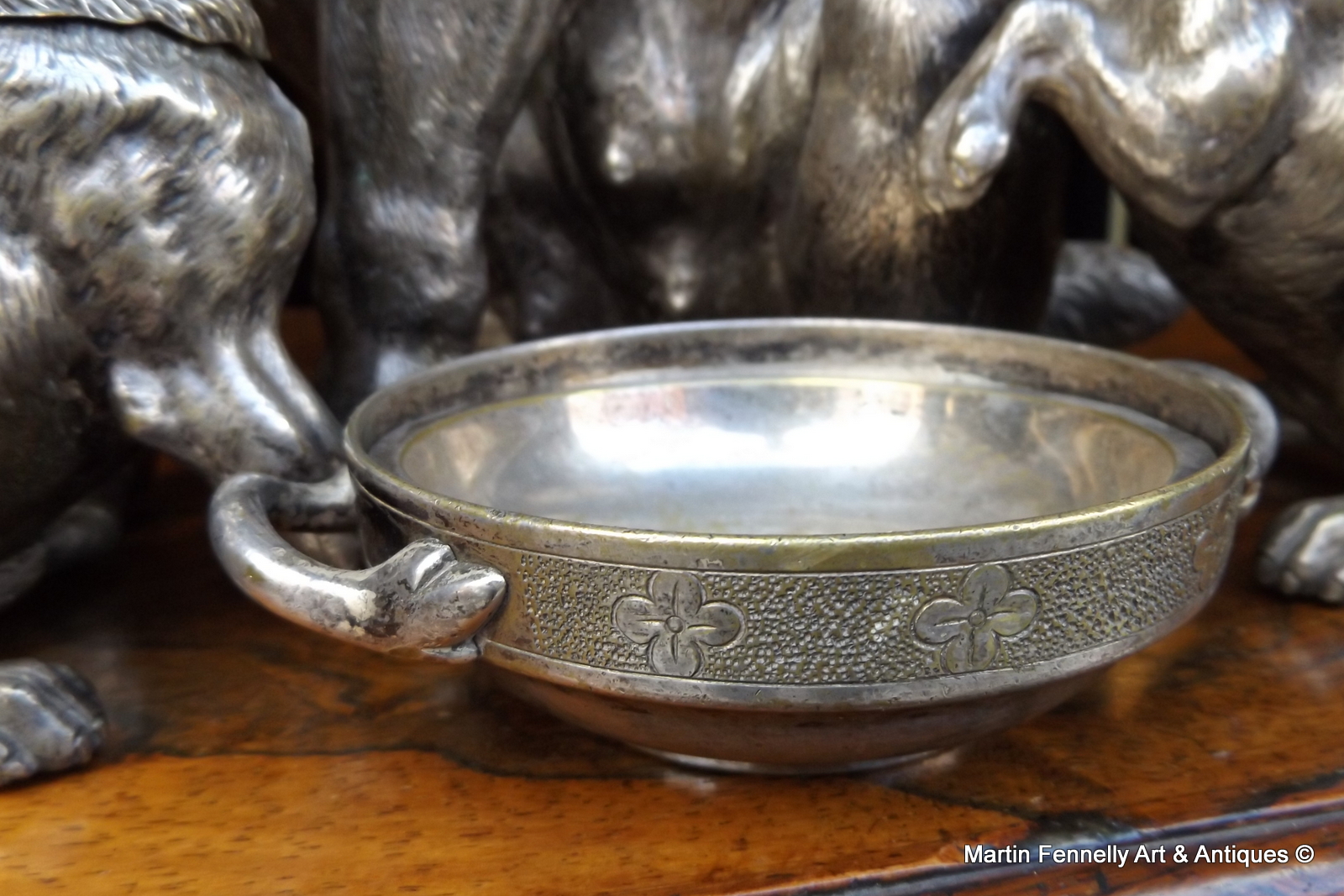 509 Sold Beautiful Bronze of French Bulldog and Pups - Circa 1890 - Humidor - Image 4