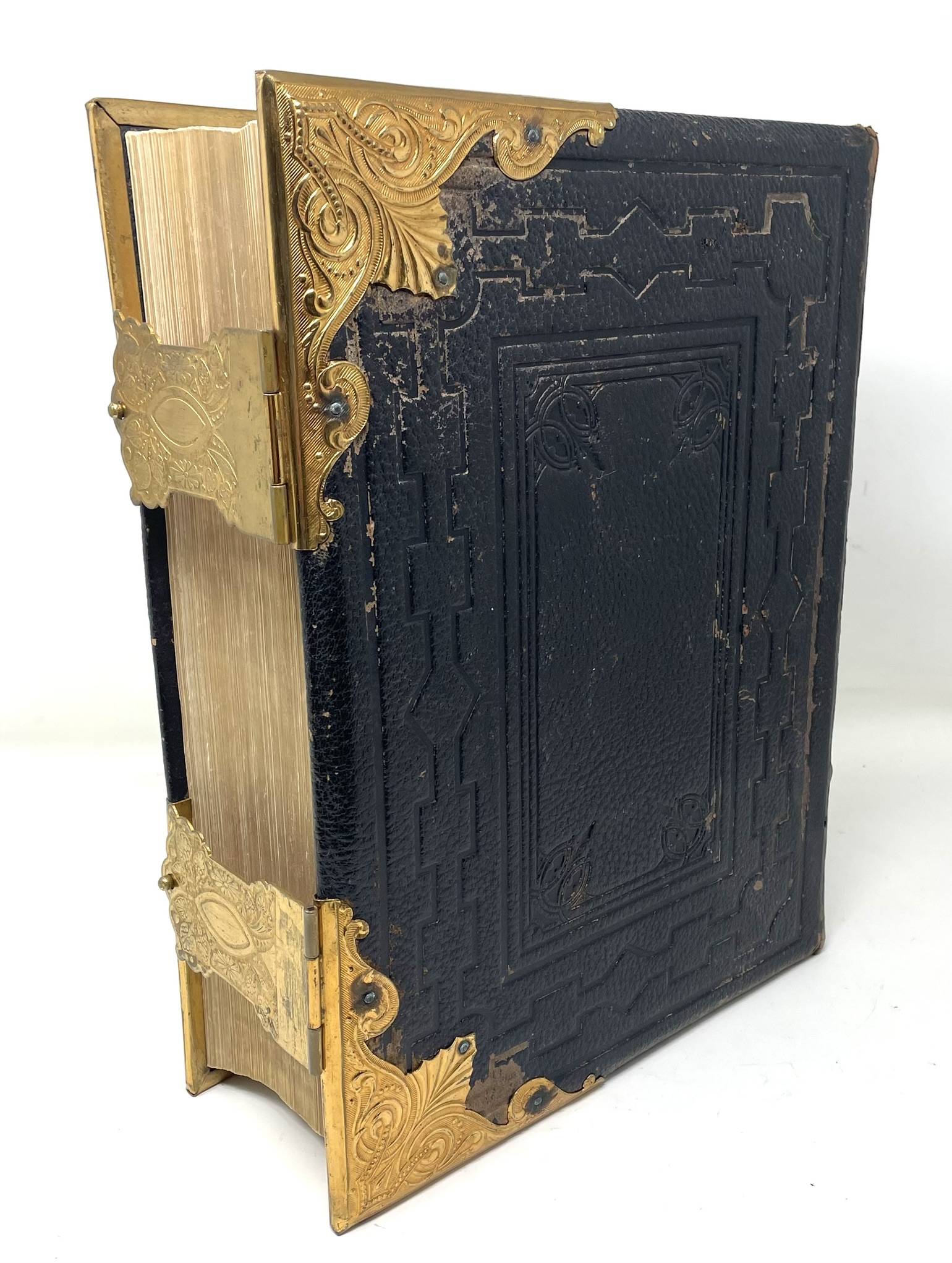 956 Sold Stunning Bible in Superb Condition - Cassells and Company 1880 - Image 2