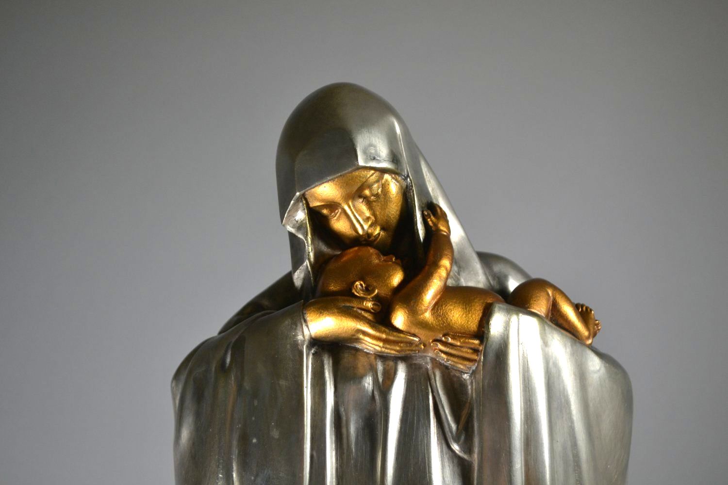 M121 Sold Lucienne Antoinette Heuvelmans - Bronze - Rare tall version of Madonna and Child - Image 2