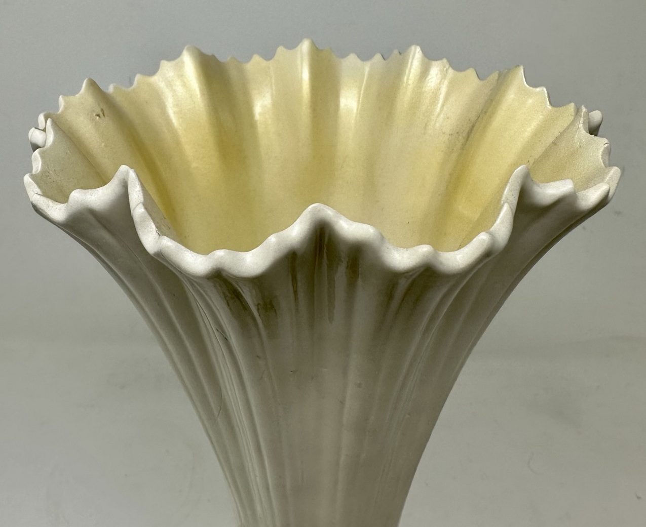 582 Sold Belleek Porcelain Pleated and Flared Trumpet formed Centerpiece Black Mark - Image 6