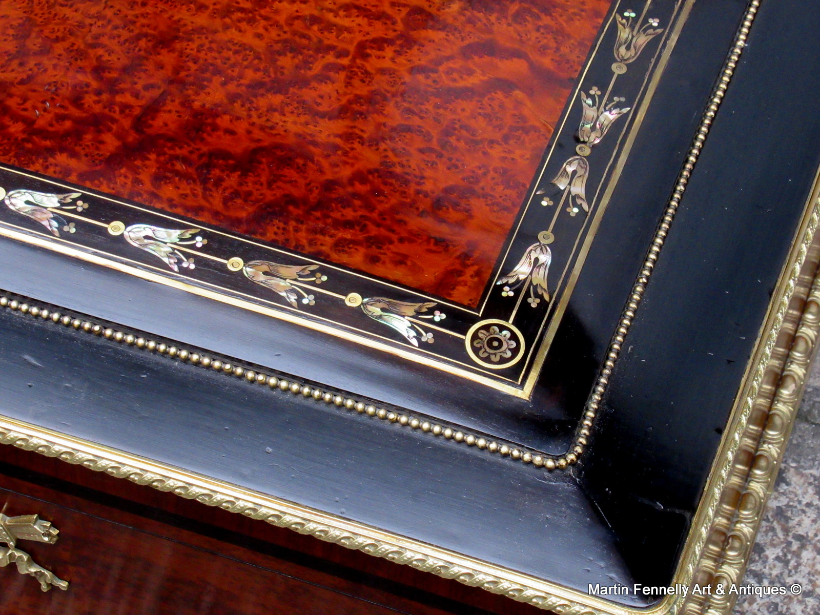 930 Sold French Casket - Circa 1890 - Paris - Stunning Museum Quality Piece - Tahan - Image 3