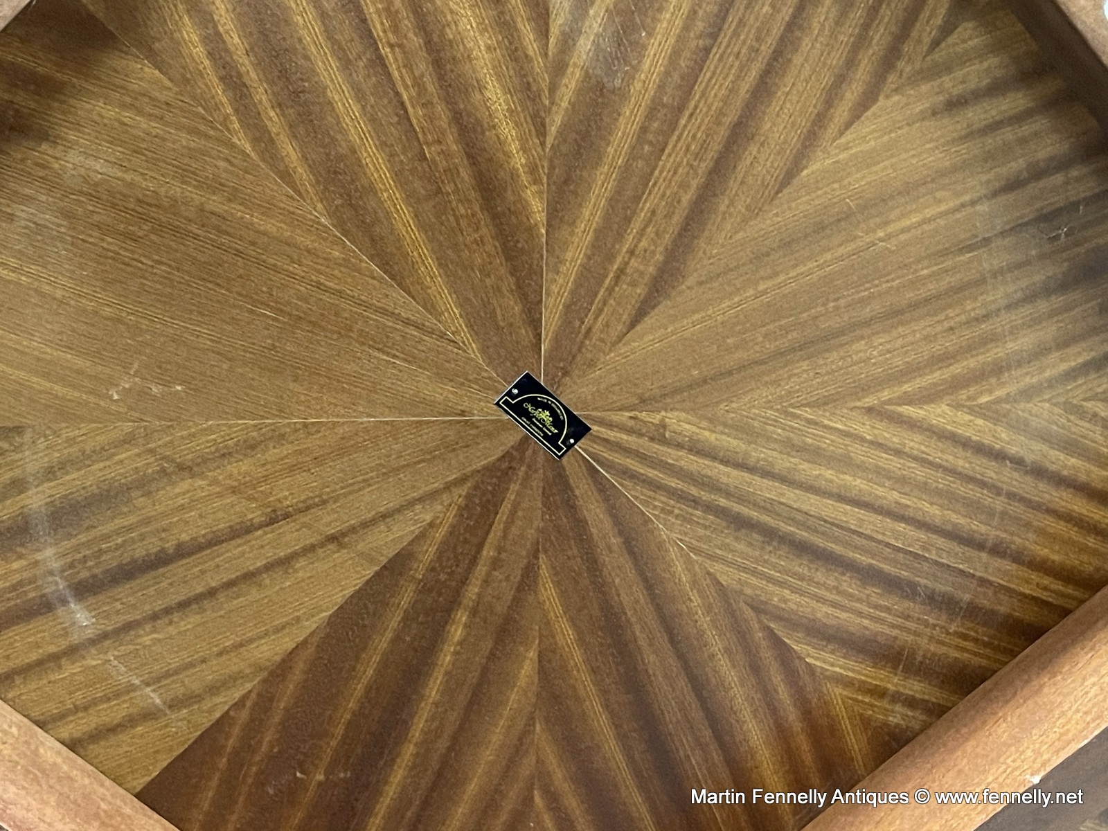 044 Large Mahogany Dining Table - Norfolk Manor Furniture - Royal Bank of Scotland Provenance - Image 4