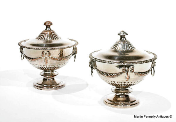 456 Pair of Victorian silver plated Sauce Tureens and covers Circa 1880